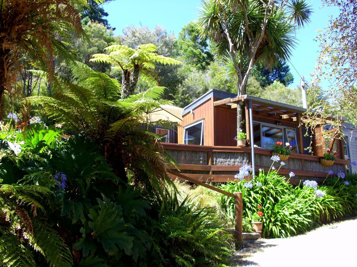Cabbage Tree Chalet Parapara الغرفة الصورة
